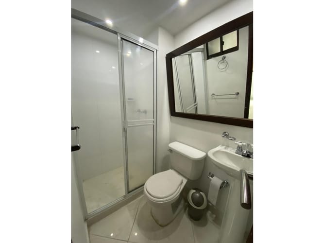 Apartamento de 3 alcobas en venta en Laureles, Medellín, 127 m² · foto 17 de 24
