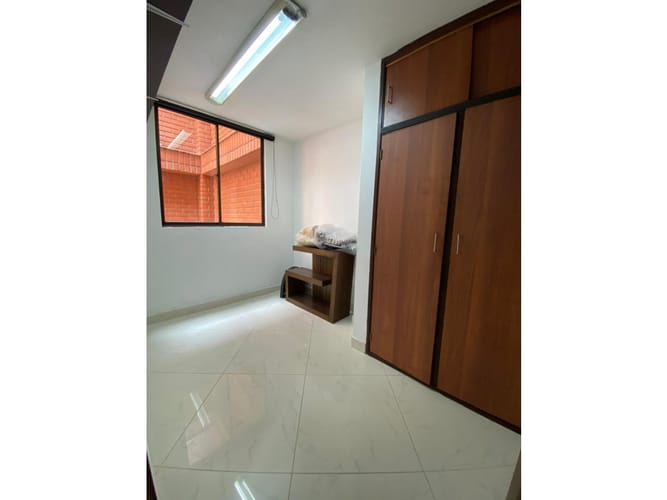 Apartamento de 3 alcobas en venta en Laureles, Medellín, 127 m² · foto 19 de 24
