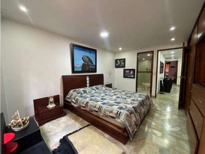 Apartamento de 3 alcobas en venta en Laureles, Medellín, 127 m² · foto 22 de 24