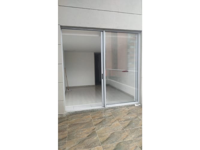Apartamento de 3 alcobas en venta en Claraval, Envigado, 114 m² · foto 3 de 8