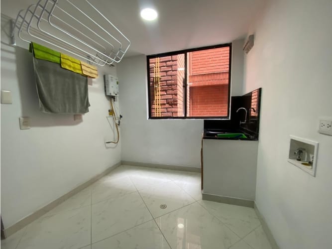 Apartamento de 3 alcobas en venta en Laureles, Medellín, 127 m² · foto 24 de 24