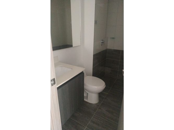 Apartamento de 3 alcobas en venta en Claraval, Envigado, 114 m² · foto 5 de 8