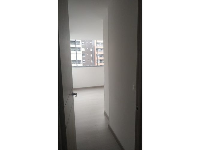 Apartamento de 3 alcobas en venta en Claraval, Envigado, 114 m² · foto 6 de 8