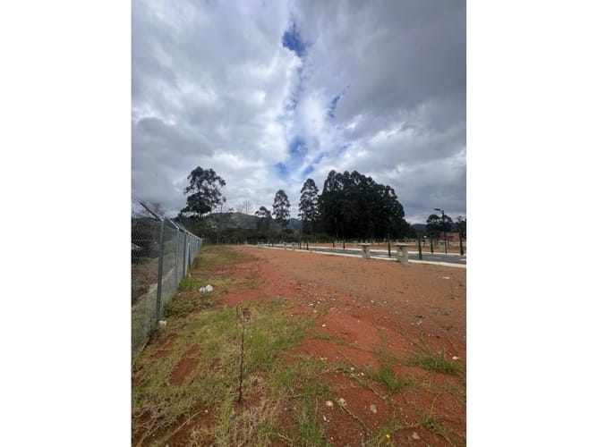 Lote en venta en Lomitas, La Ceja, 104 m² · foto 3 de 6