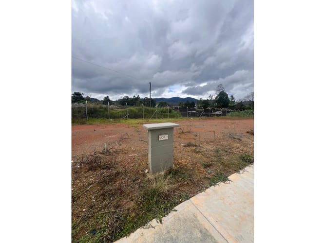 Lote en venta en Lomitas, La Ceja, 104 m² · foto 4 de 6