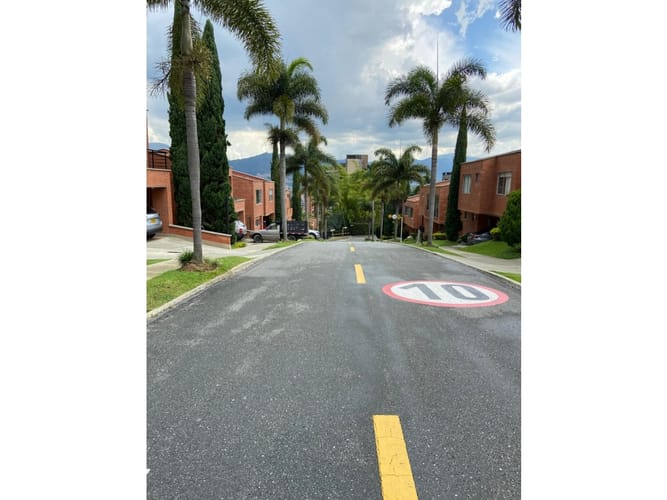 Casa de 3 alcobas en venta en Mesa, Envigado, 220 m² · foto 24 de 24
