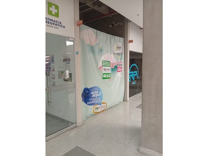 Local en venta en Boston, Medellín, 24 m² · foto 3 de 5