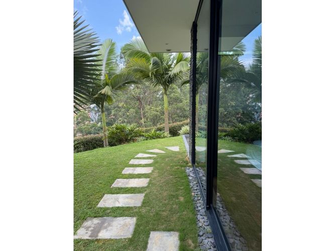 Casa de 4 alcobas en venta en La Calera, Medellín, 460 m² · foto 6 de 23