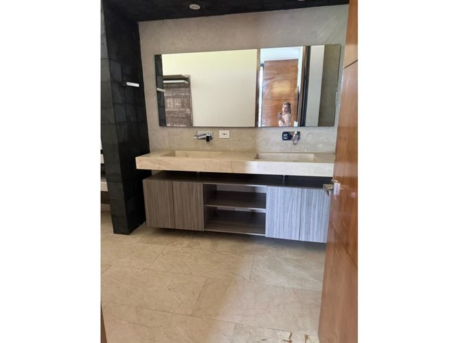 Casa de 4 alcobas en venta en La Calera, Medellín, 460 m² · foto 10 de 23