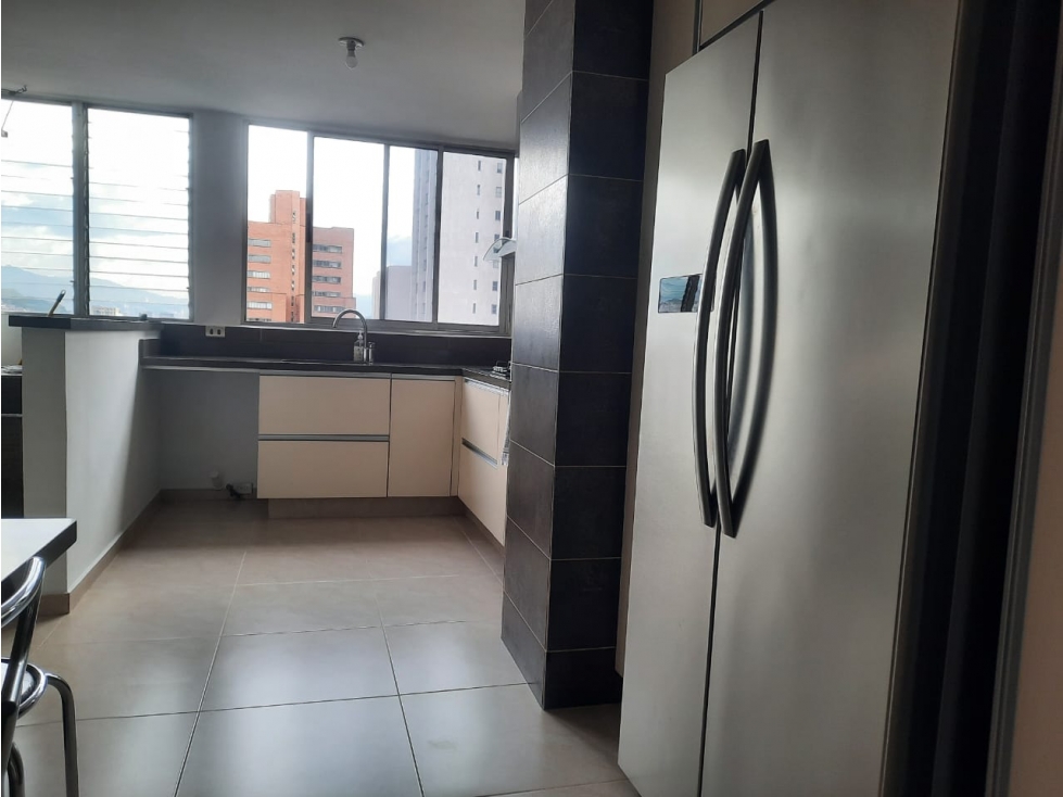 Apartamento en venta en La Candelaria, Medellín · foto 8 de 24