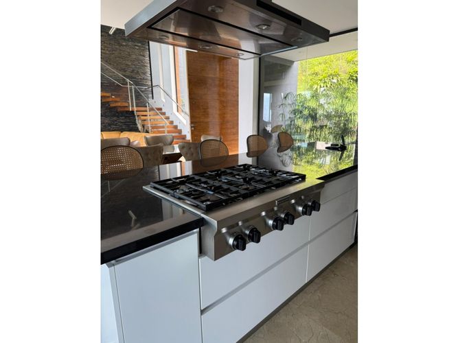 Casa de 4 alcobas en venta en La Calera, Medellín, 460 m² · foto 14 de 23