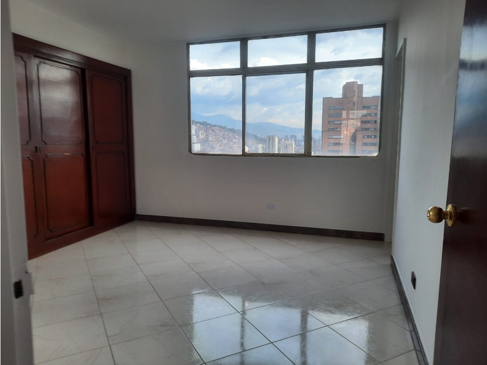 Apartamento en venta en La Candelaria, Medellín · foto 22 de 24