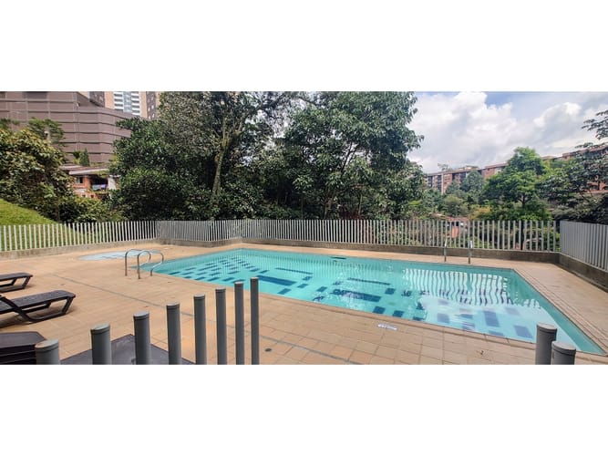 Casa de 3 alcobas en venta en Cumbres, Envigado, 209 m² · foto 5 de 24