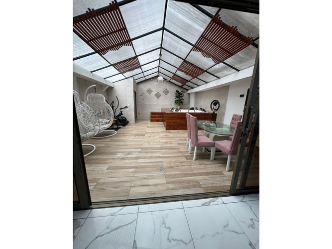 Casa de 4 alcobas en venta en Ditaires, Medellín, 215 m² · foto 14 de 24