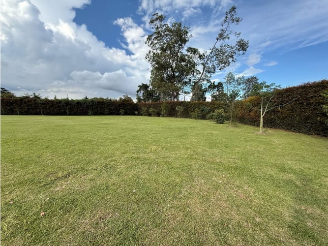 Lote en venta en Vilachuaga, Rionegro, 2430 m² · foto 12 de 13