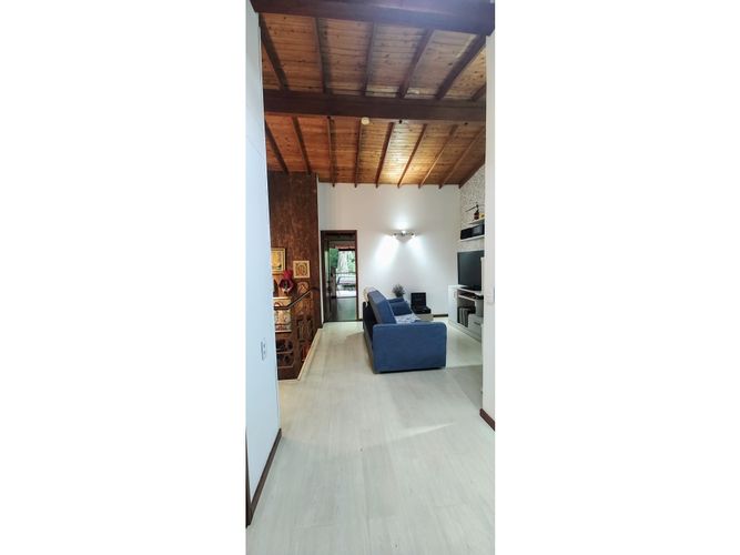Casa de 3 alcobas en venta en Cumbres, Envigado, 209 m² · foto 17 de 24