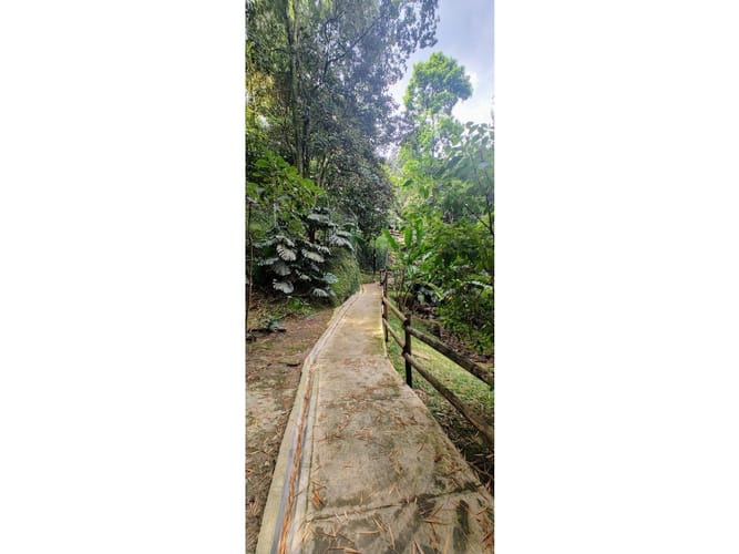 Casa de 3 alcobas en venta en Cumbres, Envigado, 209 m² · foto 23 de 24