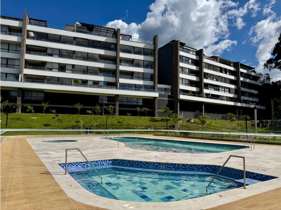 Apartamento en venta en Escobero, Envigado · foto 2 de 24