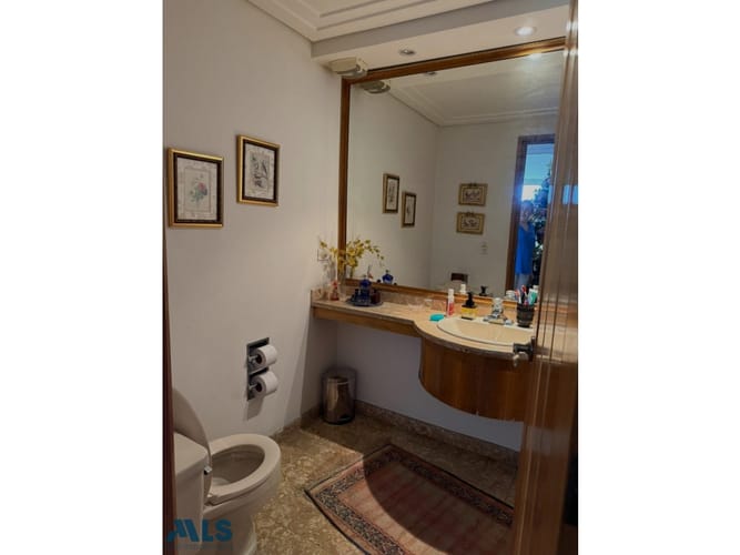 Apartamento de 3 alcobas en venta en Astorga, Medellín, 231 m² · foto 7 de 24