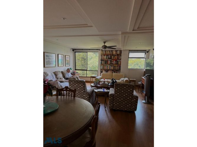 Apartamento de 3 alcobas en venta en Astorga, Medellín, 231 m² · foto 14 de 24