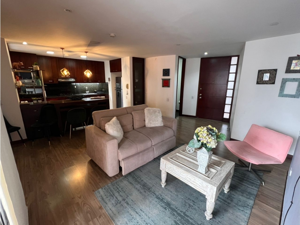 Apartaestudio en venta en Castropol, Medellín, 72 m² · foto 2 de 15