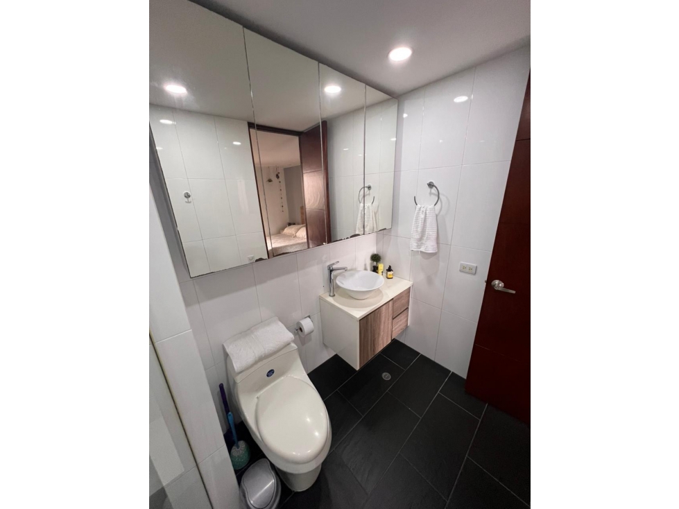 Apartaestudio en venta en Castropol, Medellín, 72 m² · foto 10 de 15