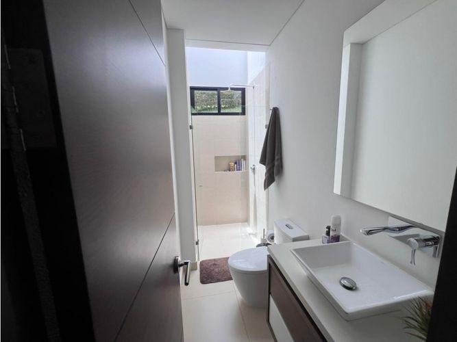 Casa de 4 alcobas en venta en Guamito, La Ceja, 380 m² · foto 12 de 24