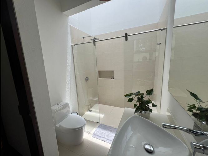 Casa de 4 alcobas en venta en Guamito, La Ceja, 380 m² · foto 15 de 24