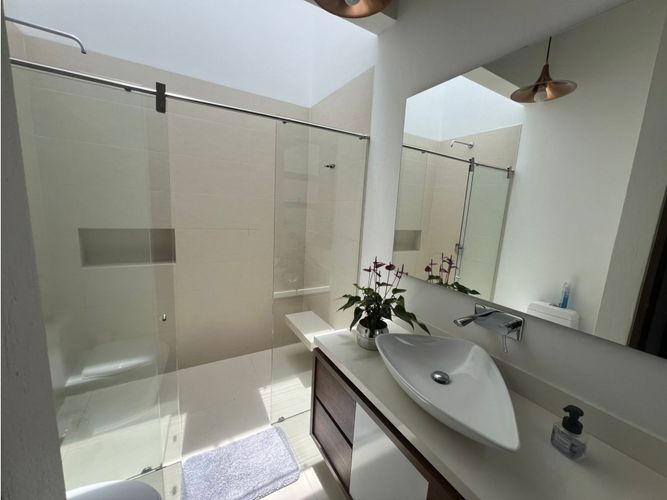 Casa de 4 alcobas en venta en Guamito, La Ceja, 380 m² · foto 16 de 24