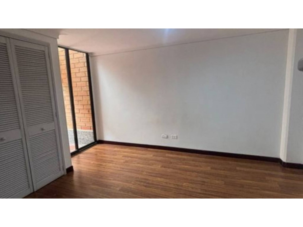 Apartamento en venta en Laureles, Medellín · foto 2 de 12