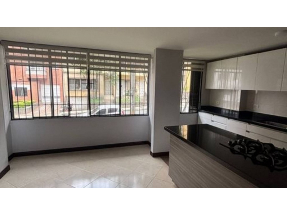 Apartamento en venta en Laureles, Medellín · foto 7 de 12