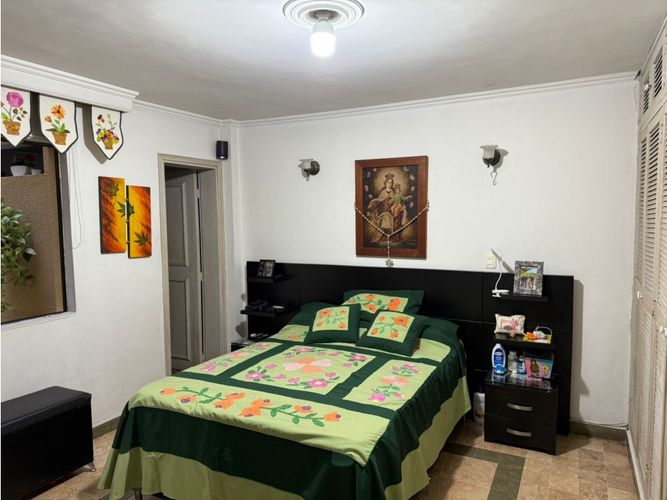 Casa de 4 alcobas en venta en El Velódromo, Medellín, 176 m² · foto 3 de 7