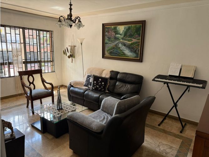 Casa de 4 alcobas en venta en El Velódromo, Medellín, 176 m² · foto 6 de 7