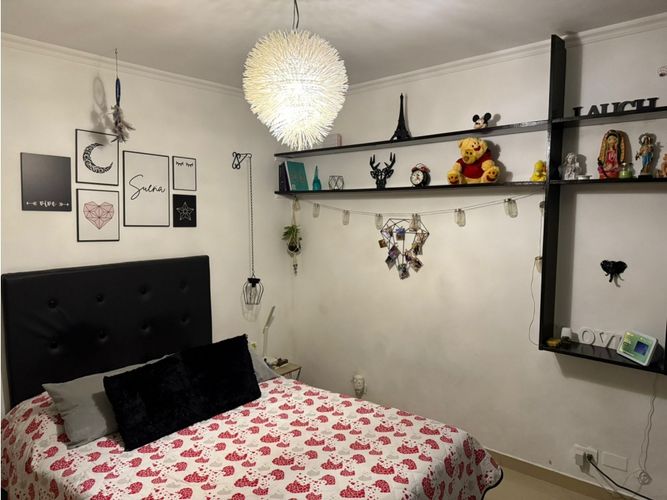 Casa de 4 alcobas en venta en El Velódromo, Medellín, 176 m² · foto 7 de 7