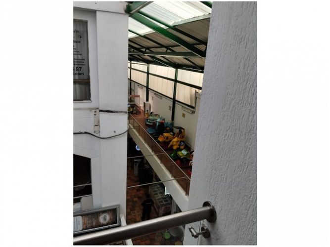 Local en venta en Perpetuo Socorro, Medellín, 12 m² · foto 3 de 13