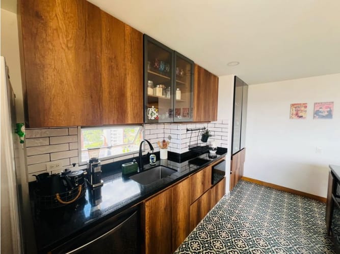 Apartamento de 3 alcobas en venta en Loma Del Esmeraldal, Medellín, 110 m² · foto 3 de 24