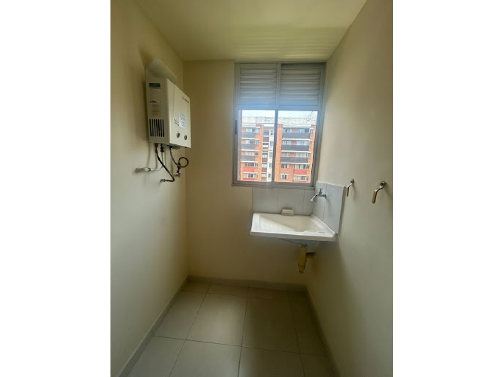 Apartamento de 3 alcobas en venta en Laureles, La Estrella, 68 m² · foto 4 de 11
