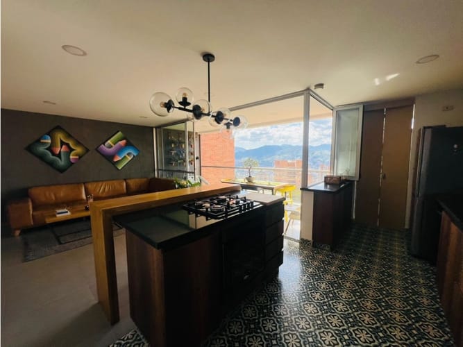 Apartamento de 3 alcobas en venta en Loma Del Esmeraldal, Medellín, 110 m² · foto 4 de 24