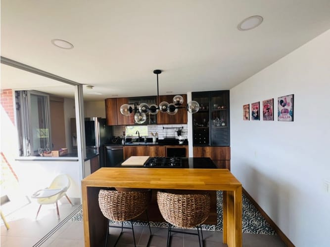 Apartamento de 3 alcobas en venta en Loma Del Esmeraldal, Medellín, 110 m² · foto 5 de 24