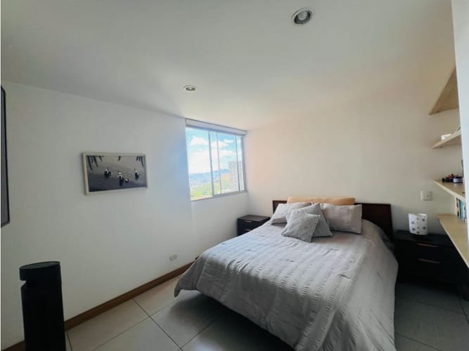 Apartamento de 3 alcobas en venta en Loma Del Esmeraldal, Medellín, 110 m² · foto 18 de 24