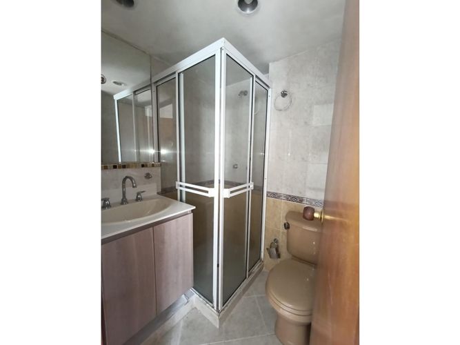 Apartamento en venta en Loma Del Indio, Medellín · foto 16 de 18