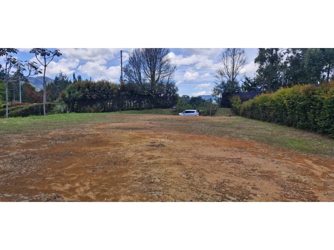 Lote en venta en Quirama, El Carmen de Viboral, 2527 m² · foto 7 de 14