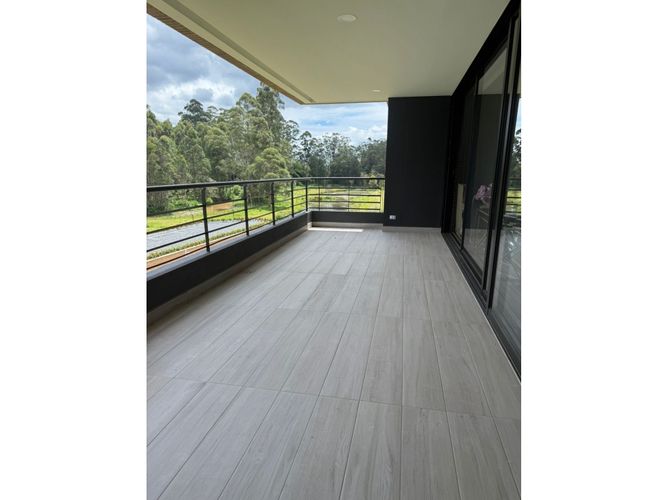 Apartamento de 3 alcobas en venta en Santa Lucia, Medellín, 166 m² · foto 3 de 20
