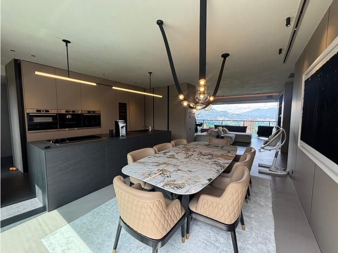 Apartamento de 3 alcobas en venta en Medellín, 283 m² · foto 6 de 22