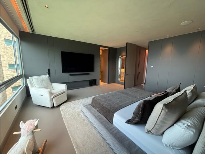 Apartamento de 3 alcobas en venta en Medellín, 283 m² · foto 14 de 22