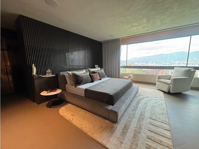 Apartamento de 3 alcobas en venta en Medellín, 283 m² · foto 15 de 22