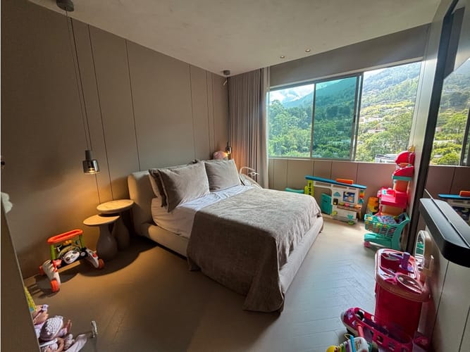 Apartamento de 3 alcobas en venta en Medellín, 283 m² · foto 21 de 22
