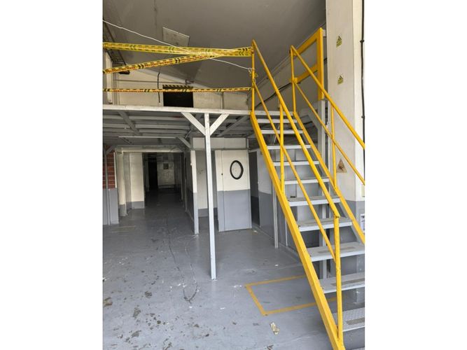 Bodega en venta en Belén, Medellín, 1582 m² · foto 10 de 24