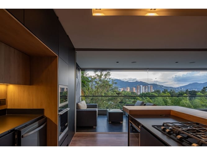 Apartamento de 1 alcoba en venta en Urbanización Las Cumbres, Medellín, 170 m² · foto 5 de 17