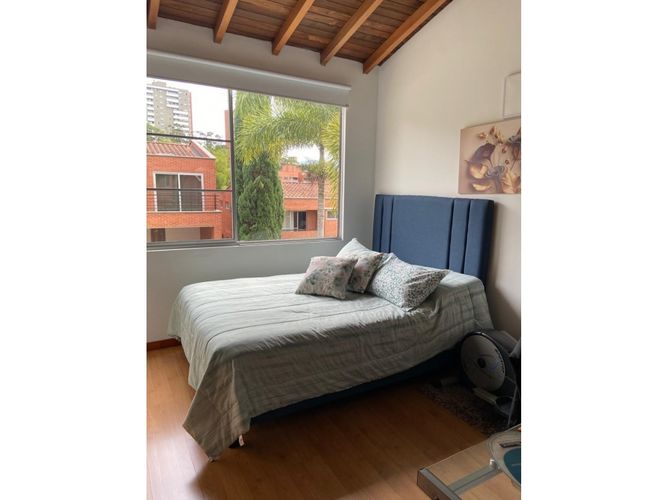 Casa de 3 alcobas en venta en Loma Benedictinos, Envigado, 220 m² · foto 16 de 16